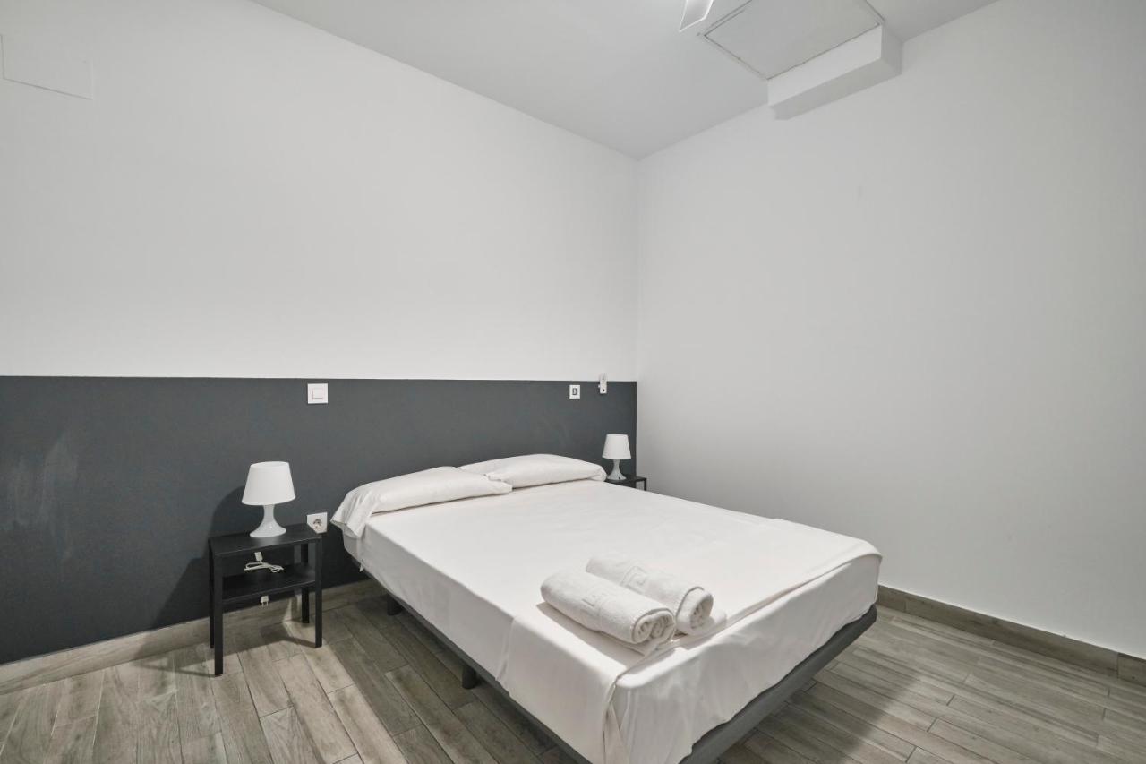 Nunez De Arce Habitaciones Madrid Exteriér fotografie