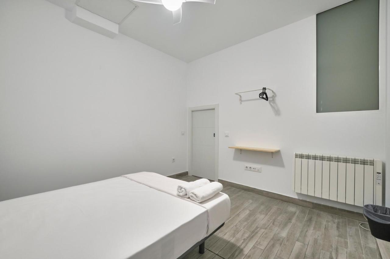 Nunez De Arce Habitaciones Madrid Exteriér fotografie