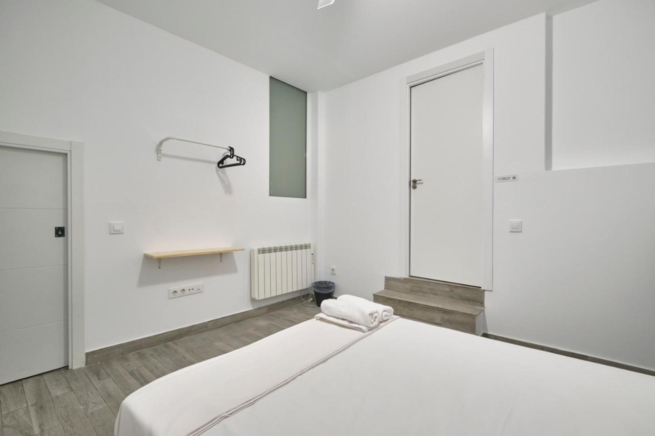 Nunez De Arce Habitaciones Madrid Exteriér fotografie