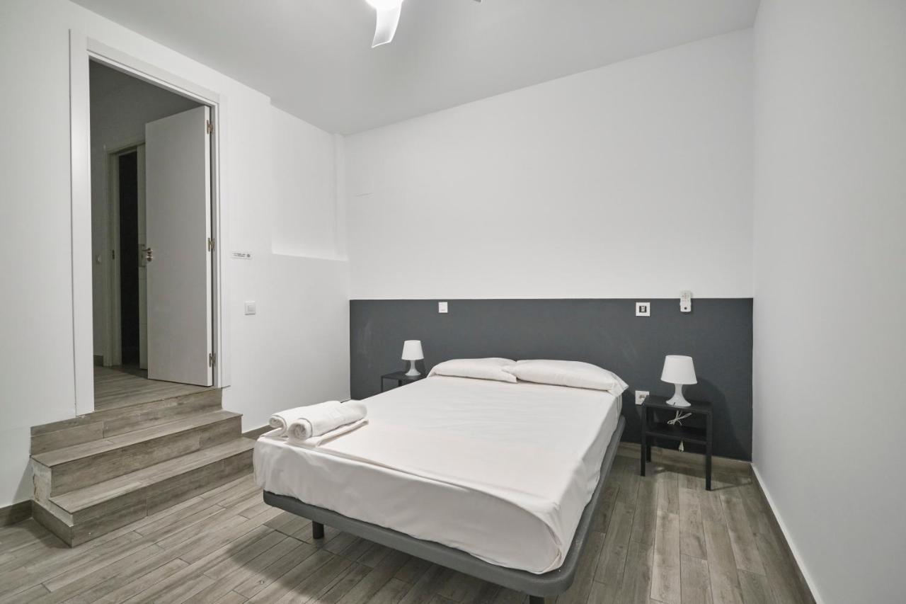 Nunez De Arce Habitaciones Madrid Exteriér fotografie