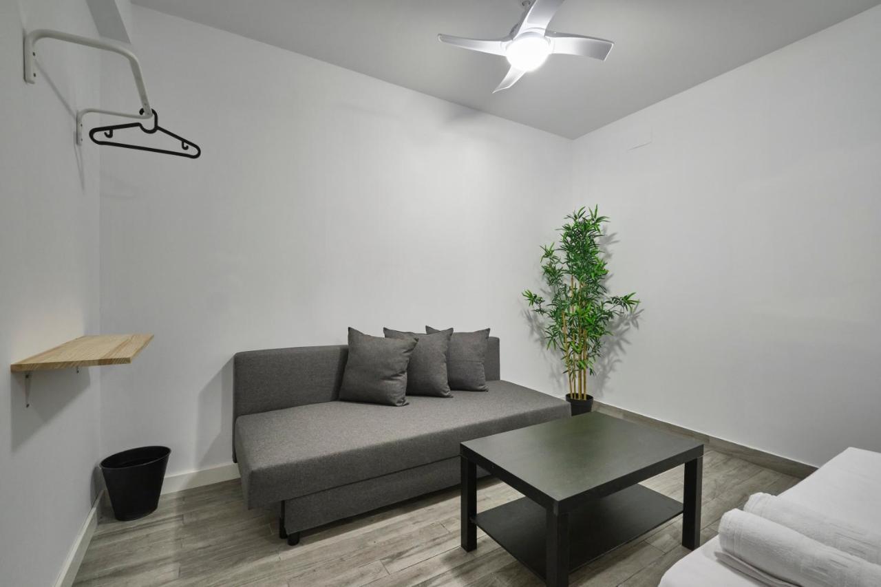 Nunez De Arce Habitaciones Madrid Exteriér fotografie
