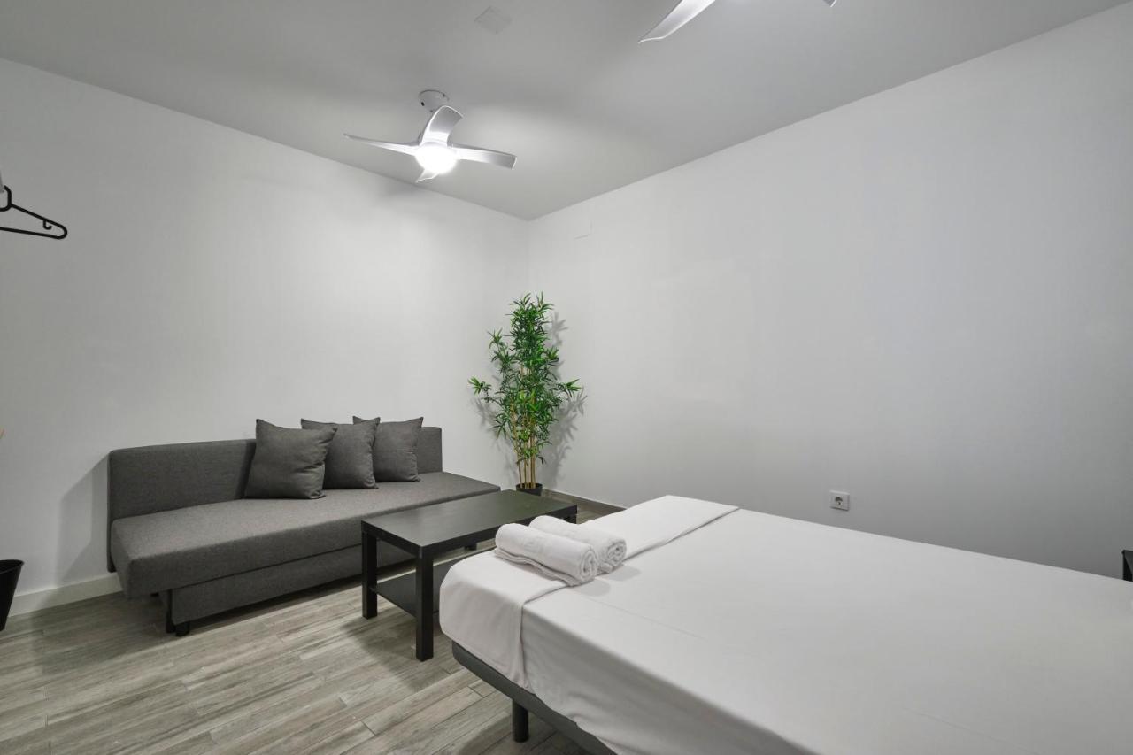 Nunez De Arce Habitaciones Madrid Exteriér fotografie