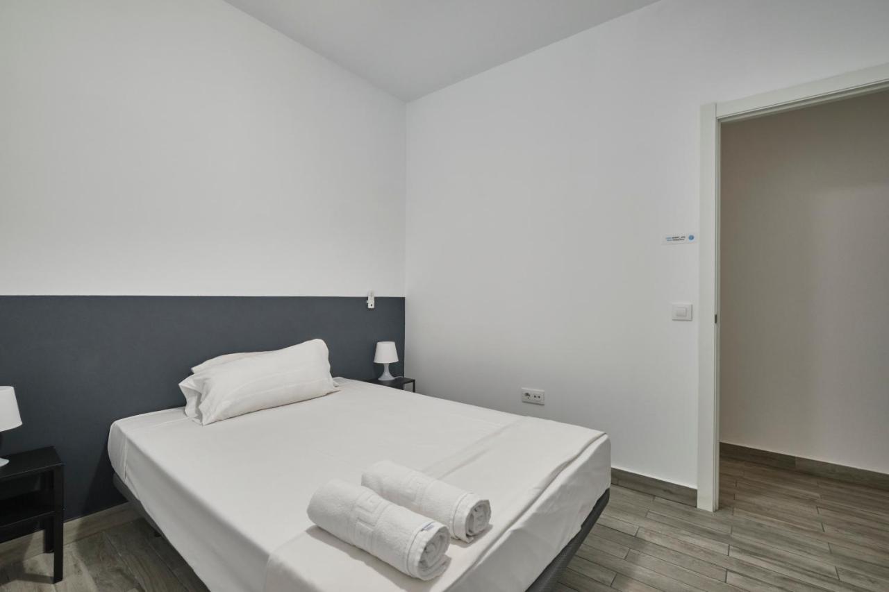 Nunez De Arce Habitaciones Madrid Exteriér fotografie
